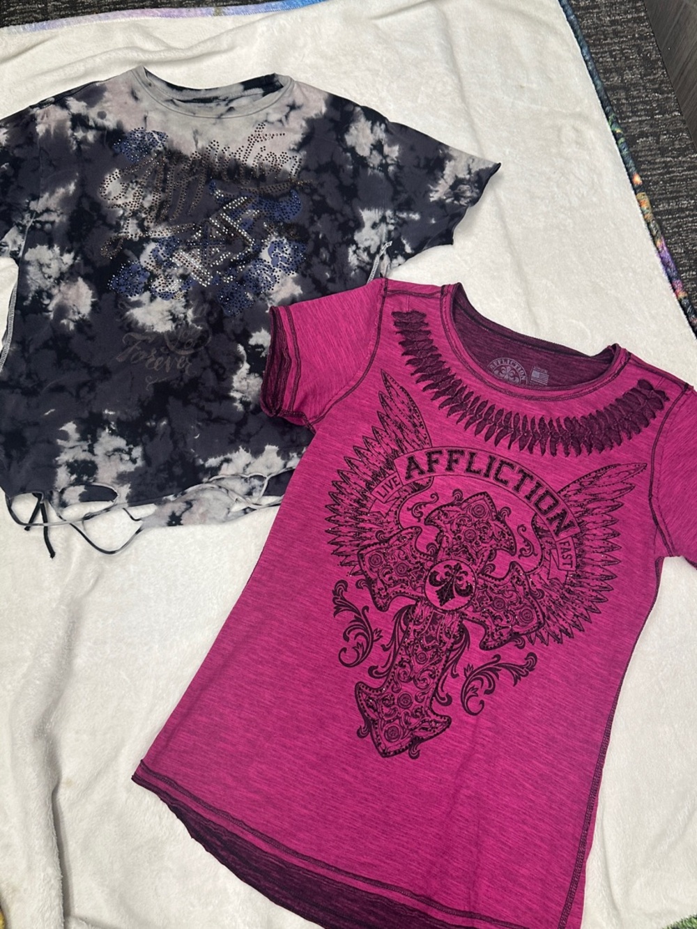Affliction Womens Bundle of 2 Graphic Short Sleeve Tees Size M